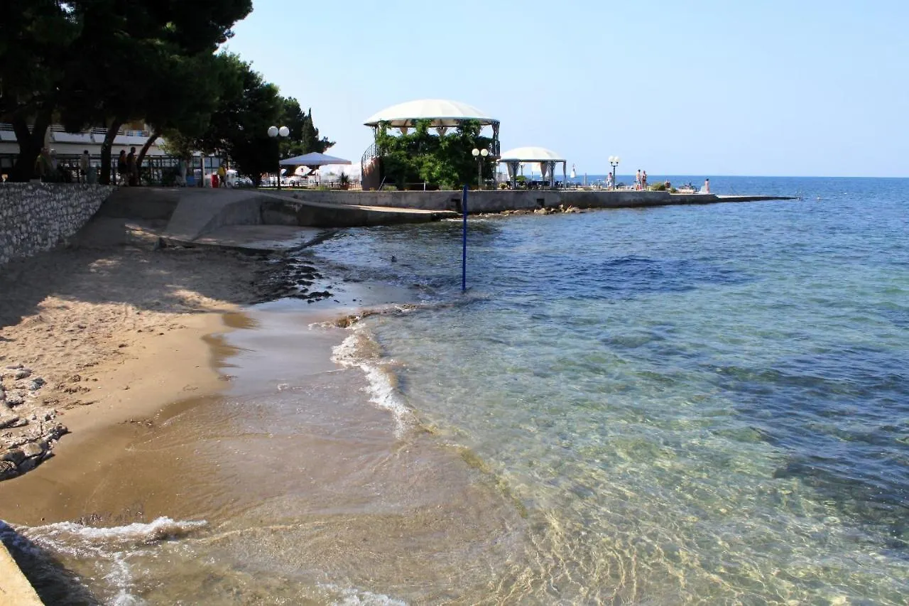 Apartments With A Parking Space Umag - 7147